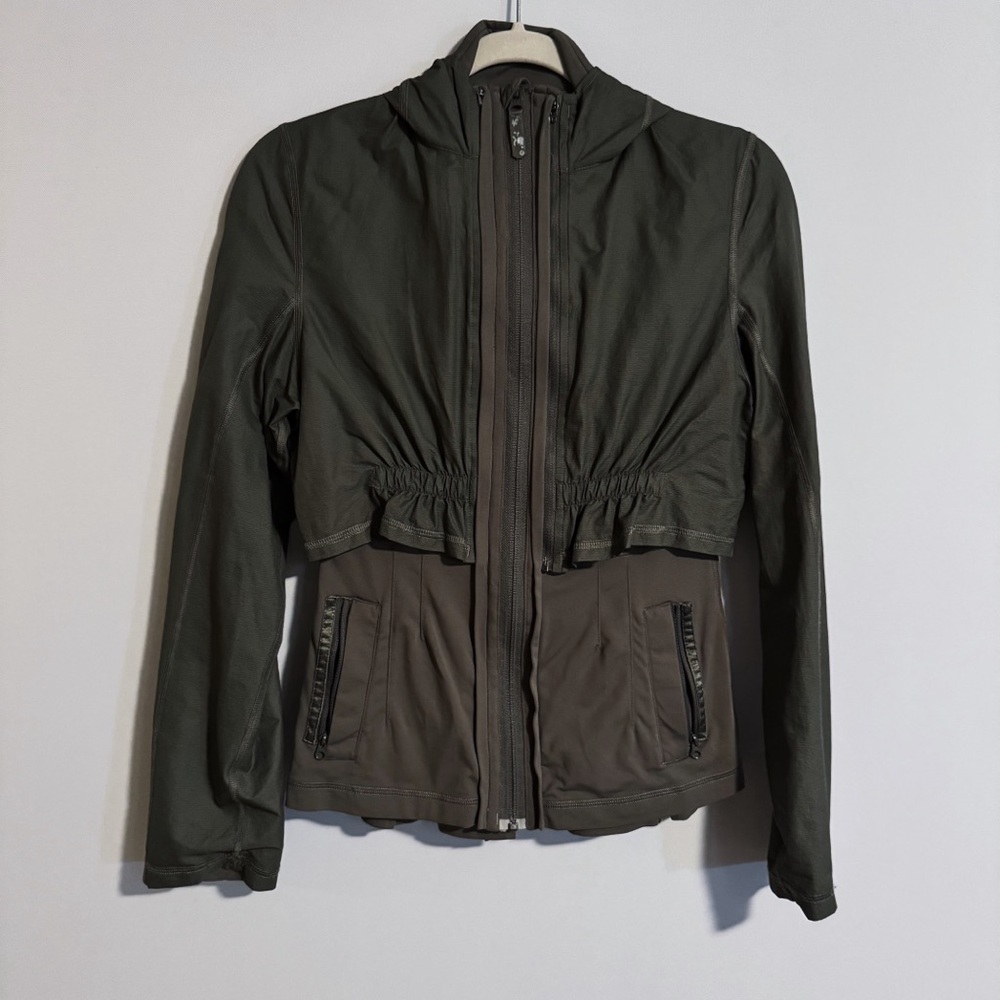 Lululemon - Dark Green Proactive 2 in 1 Jacket